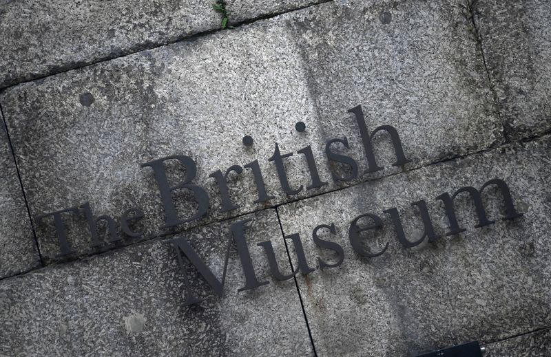 Crisis en el Museo Británico: robo de piezas, 2,4 millones de objetos no catalogados y la necesaria digitalización