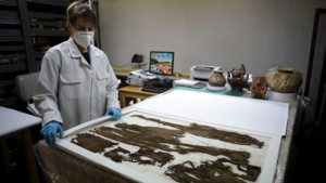 La lucha de Colombia por recuperar sus tesoros arqueológicos: regresan al país numerosas piezas precolombinas que fueron robadas