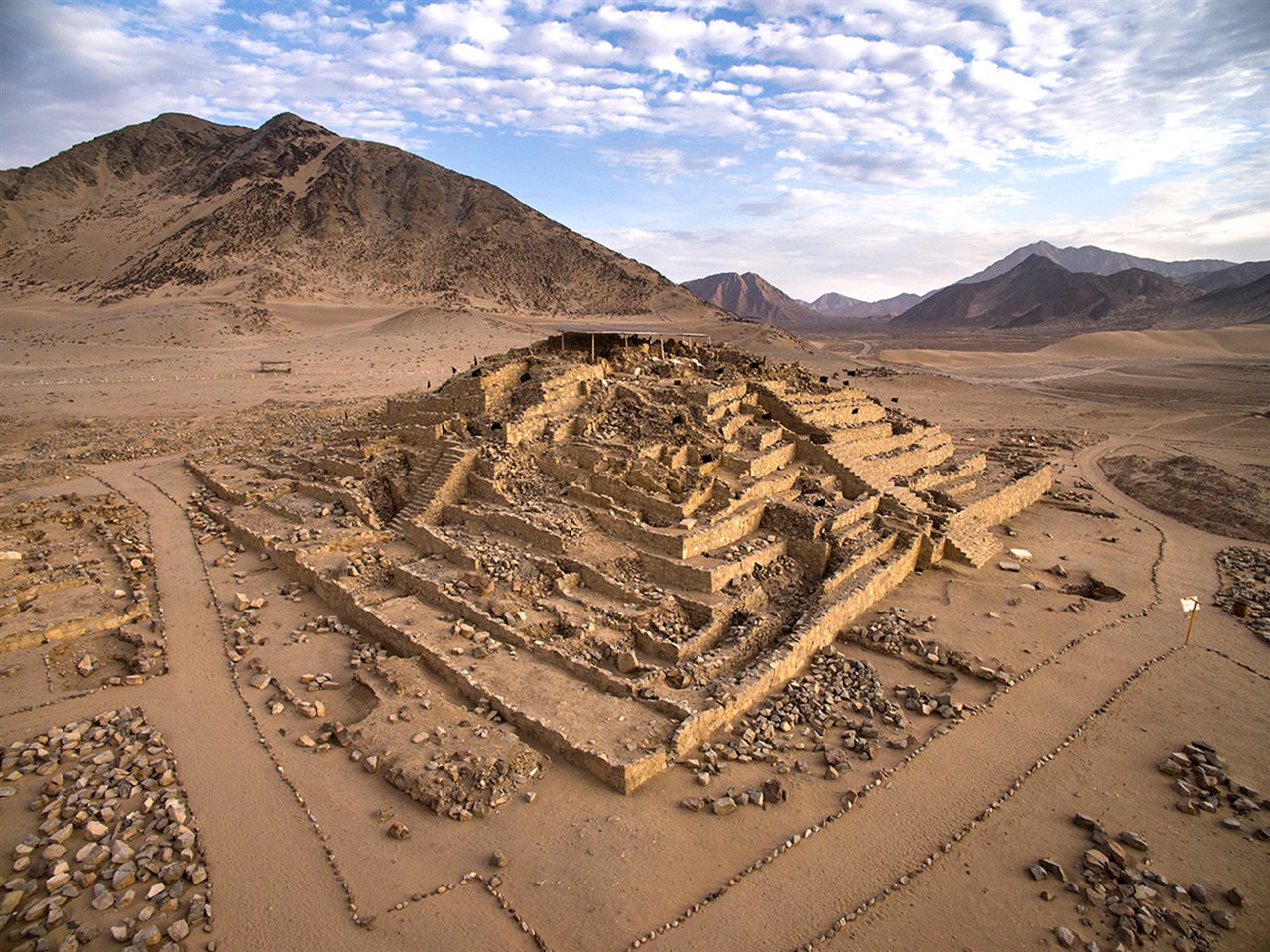 Caral-Supe, Perú la civilización más antigua de América