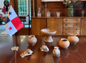 Piezas de colección arqueológica de 1.500 años vuelve a Panamá desde Países Bajos