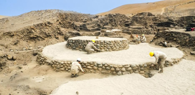 Perú: La cultura más antigua de América creó una compleja estructura para registrar fenómenos astronómicos y ver cambios en mareas y clima